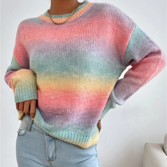 Cozy Round neck color block sweater top - Picture 4 of 5